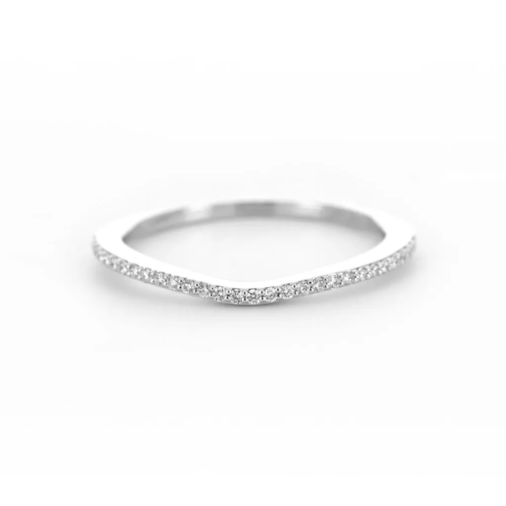 0.13ct Round Diamond Band Ring - 950 Platinum