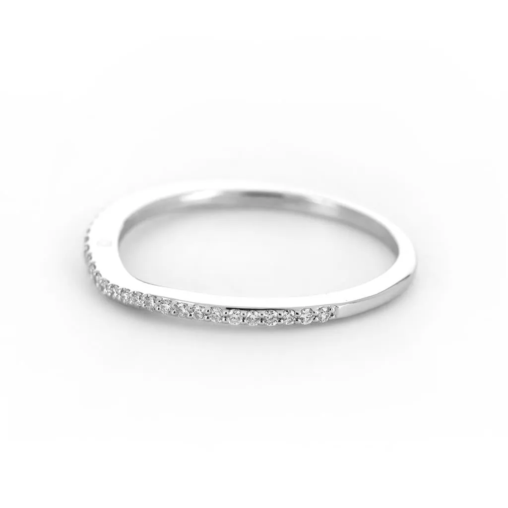 0.13ct Round Diamond Band Ring - 950 Platinum