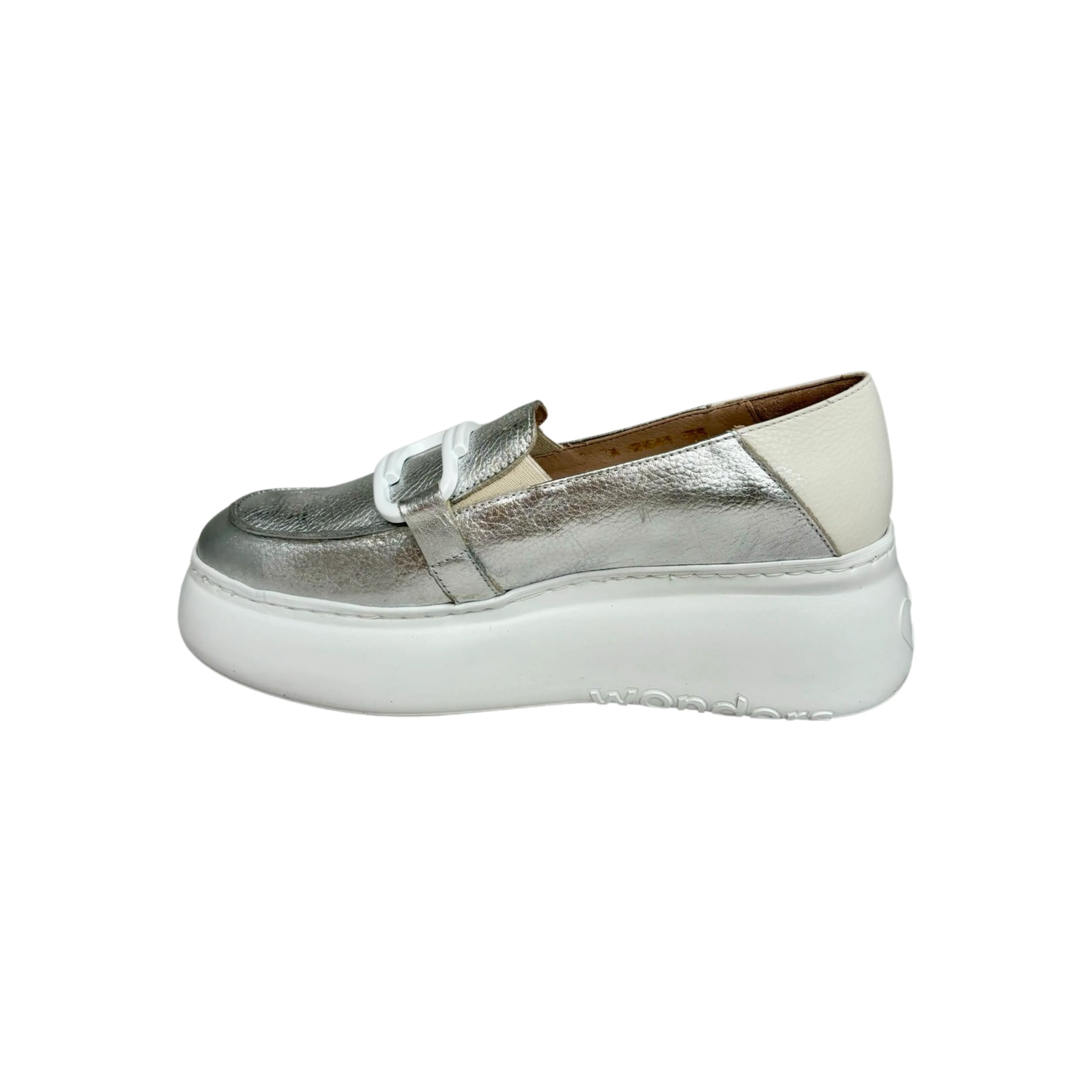 A2641 Silver Flatform Loafer