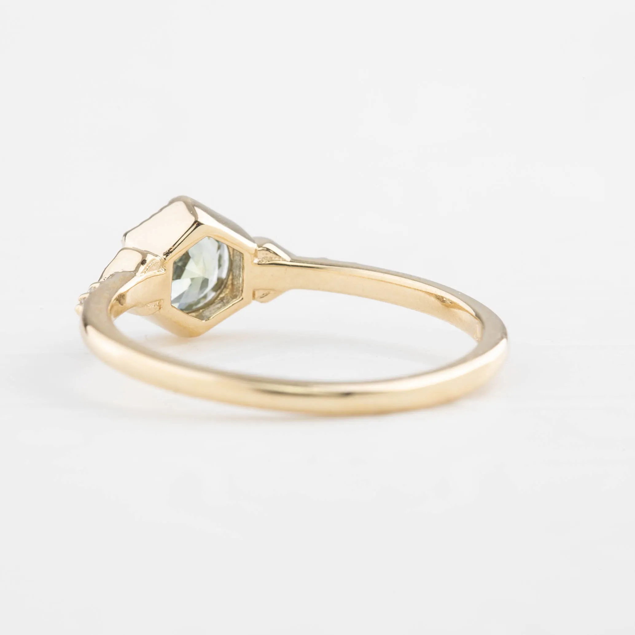 Agatha Ring 0.71ct Parti Light Blue Green Round Montana Sapphire, 14K Yellow Gold (One of a kind)