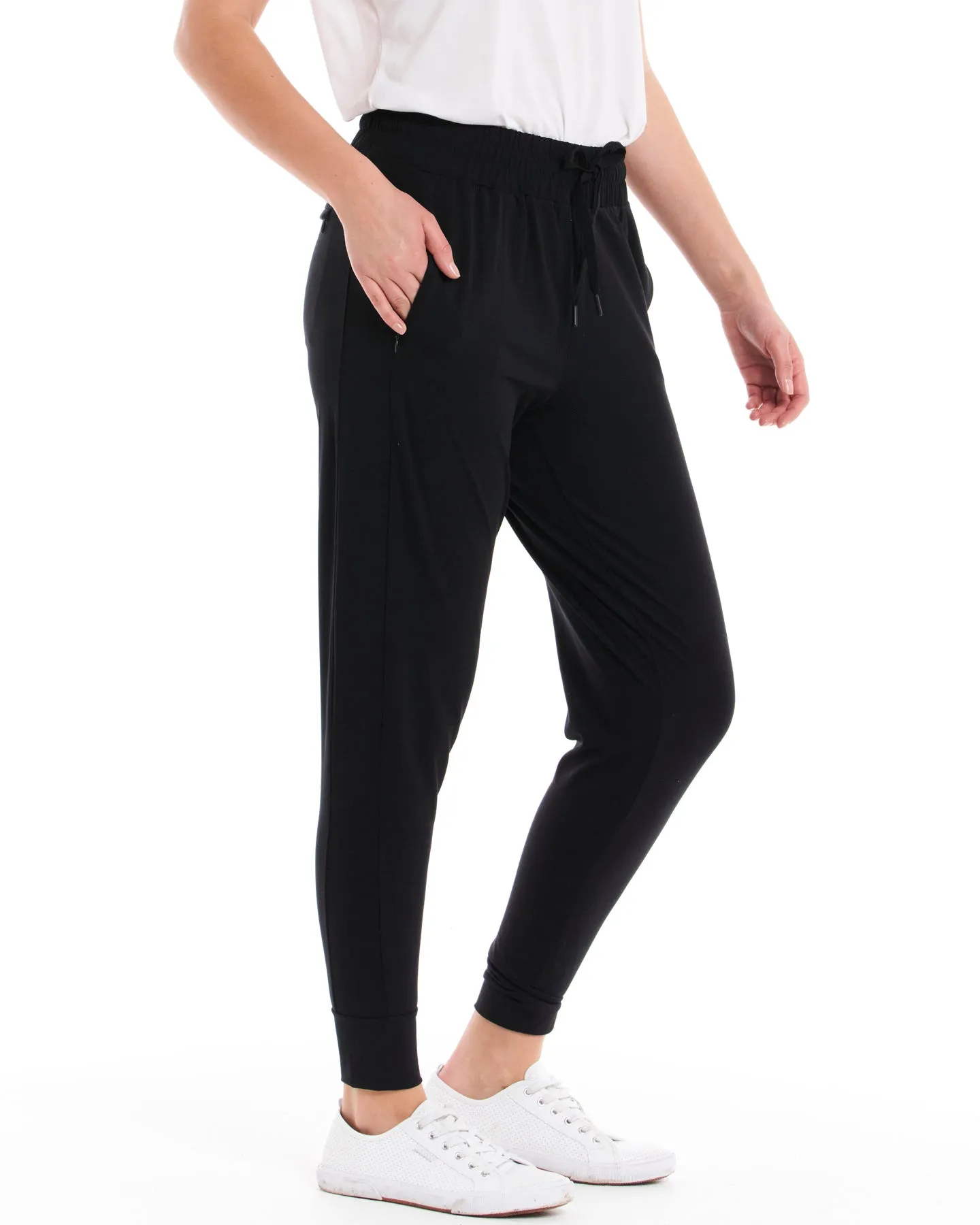 Betty Basics Cara Travel Jogger Black