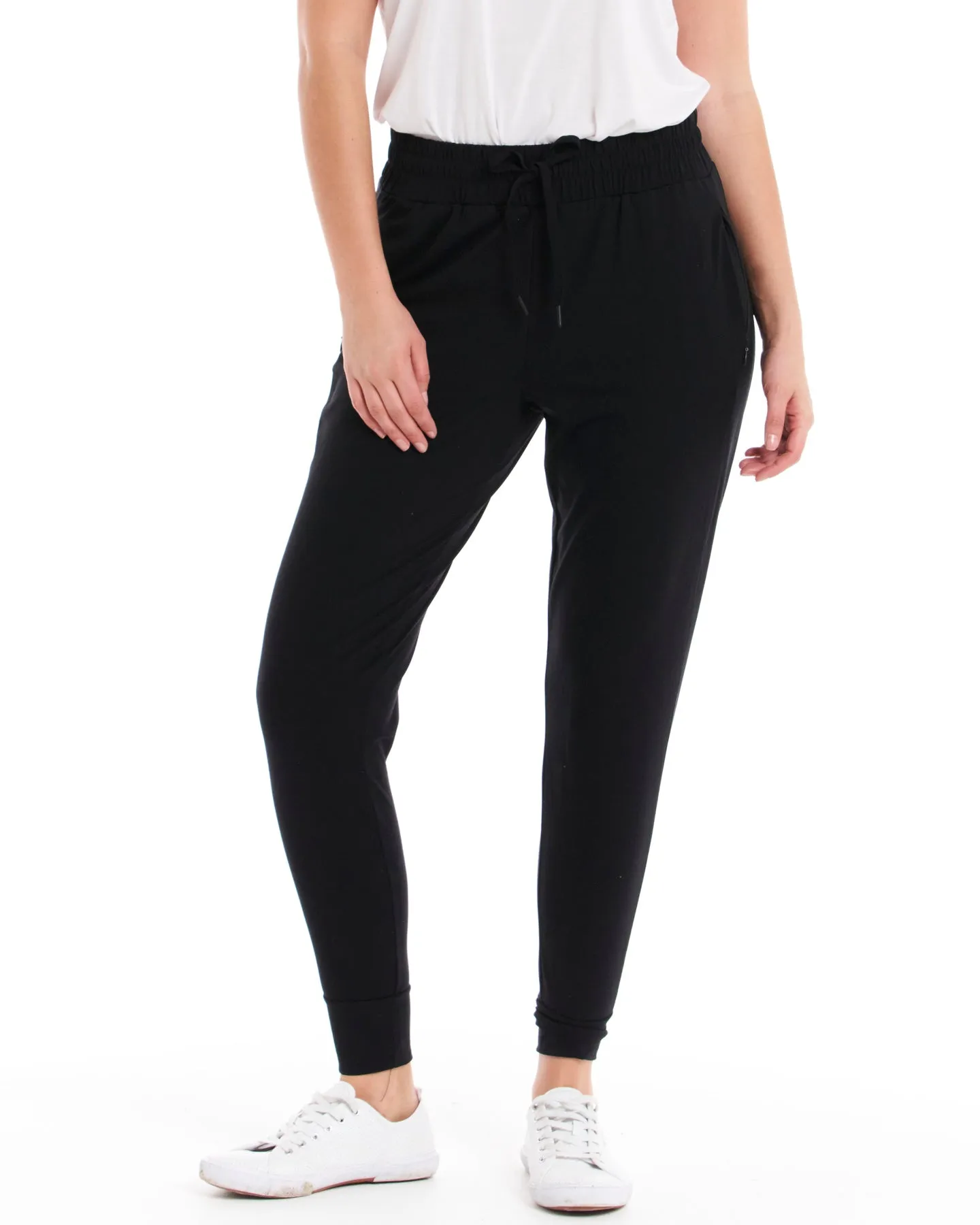 Betty Basics Cara Travel Jogger Black