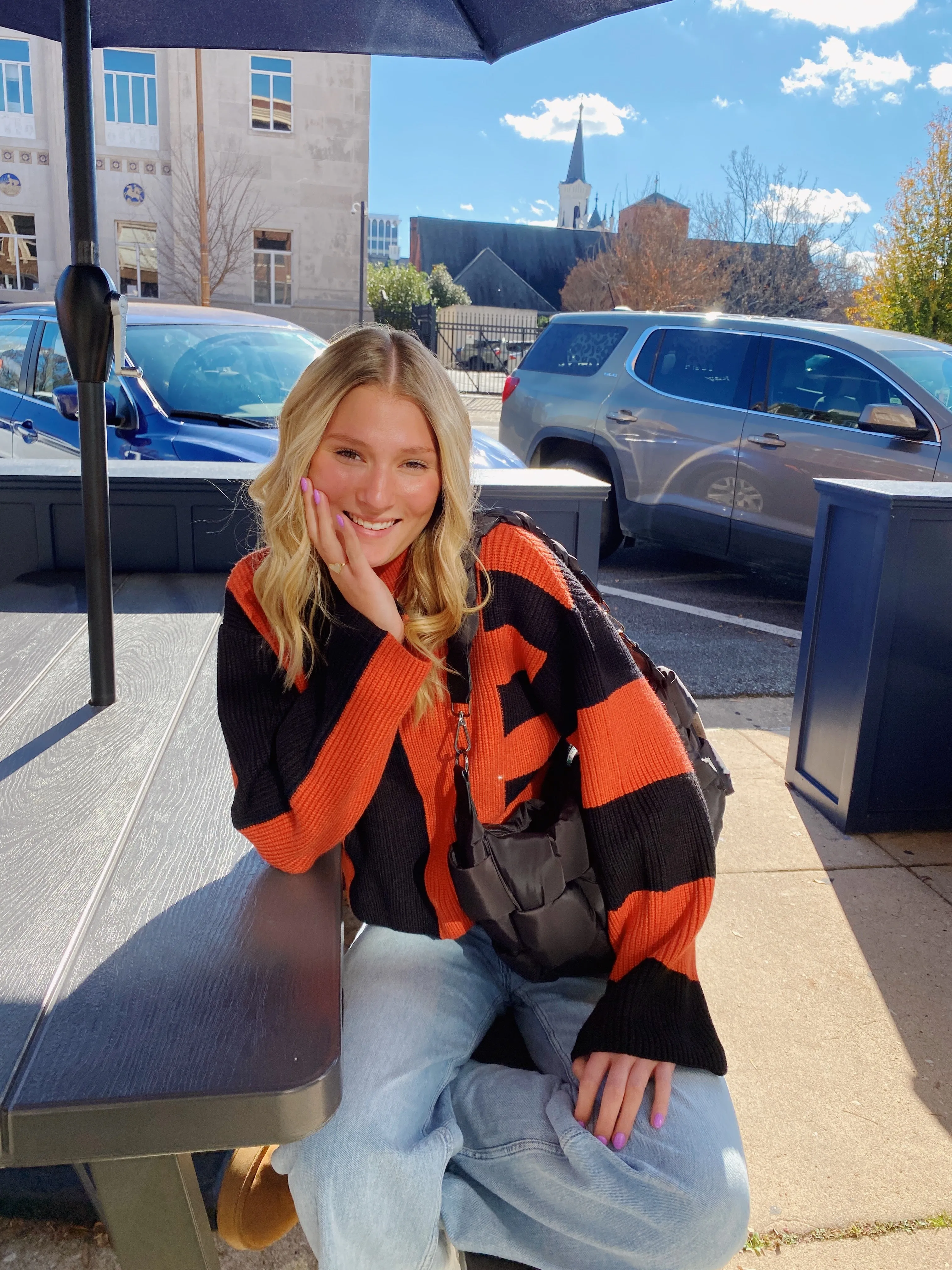 BLACK & RUST STRIPED SWEATER