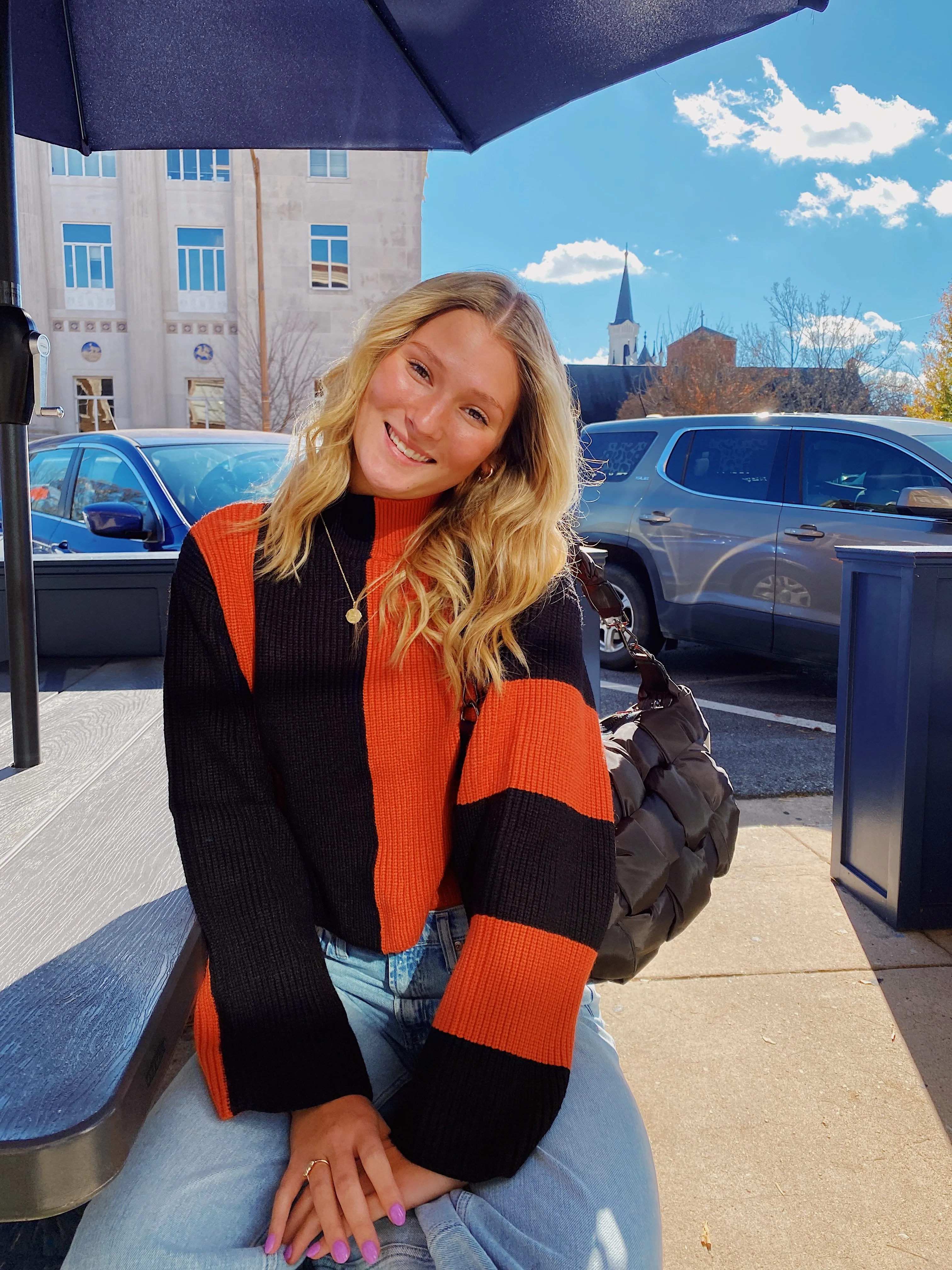 BLACK & RUST STRIPED SWEATER