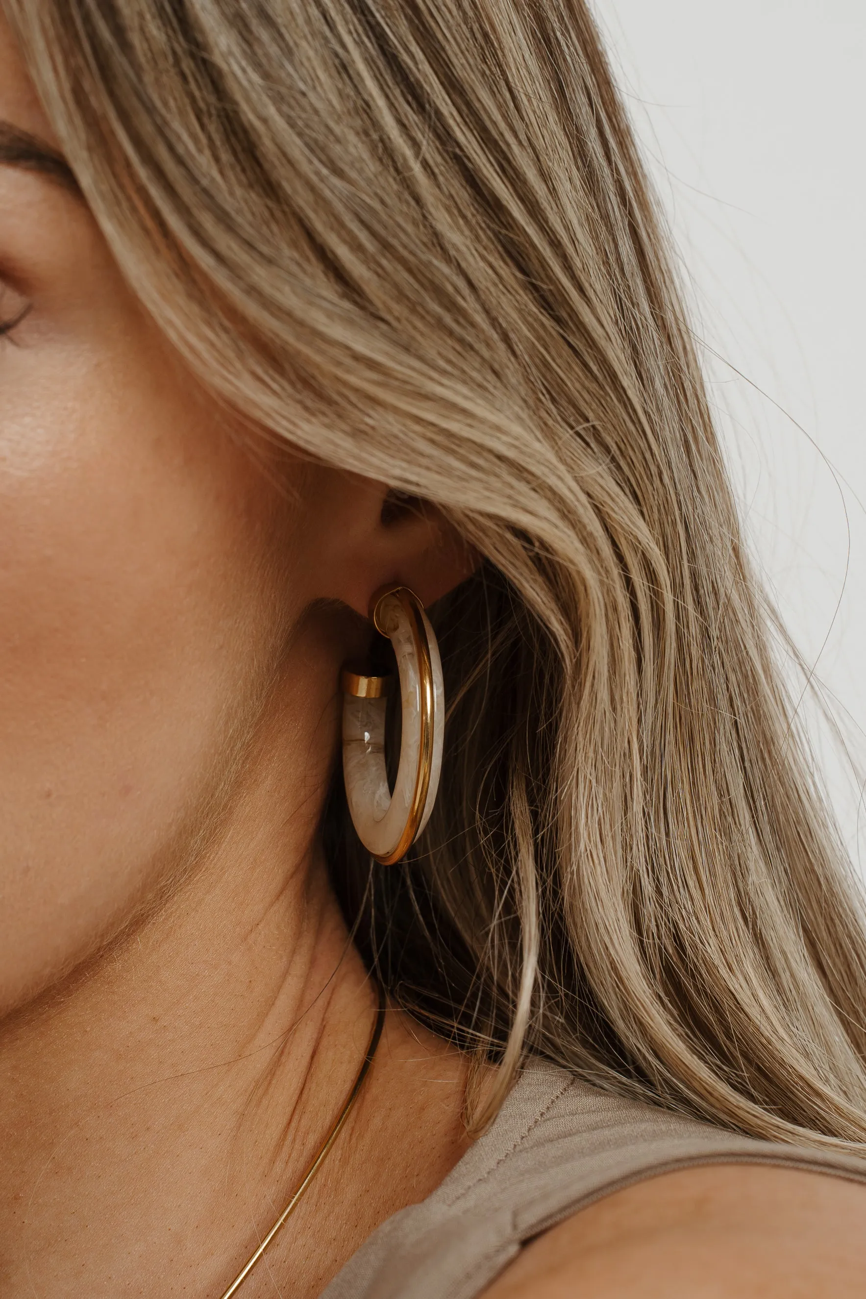 Cameron White Insert Earrings In Gold