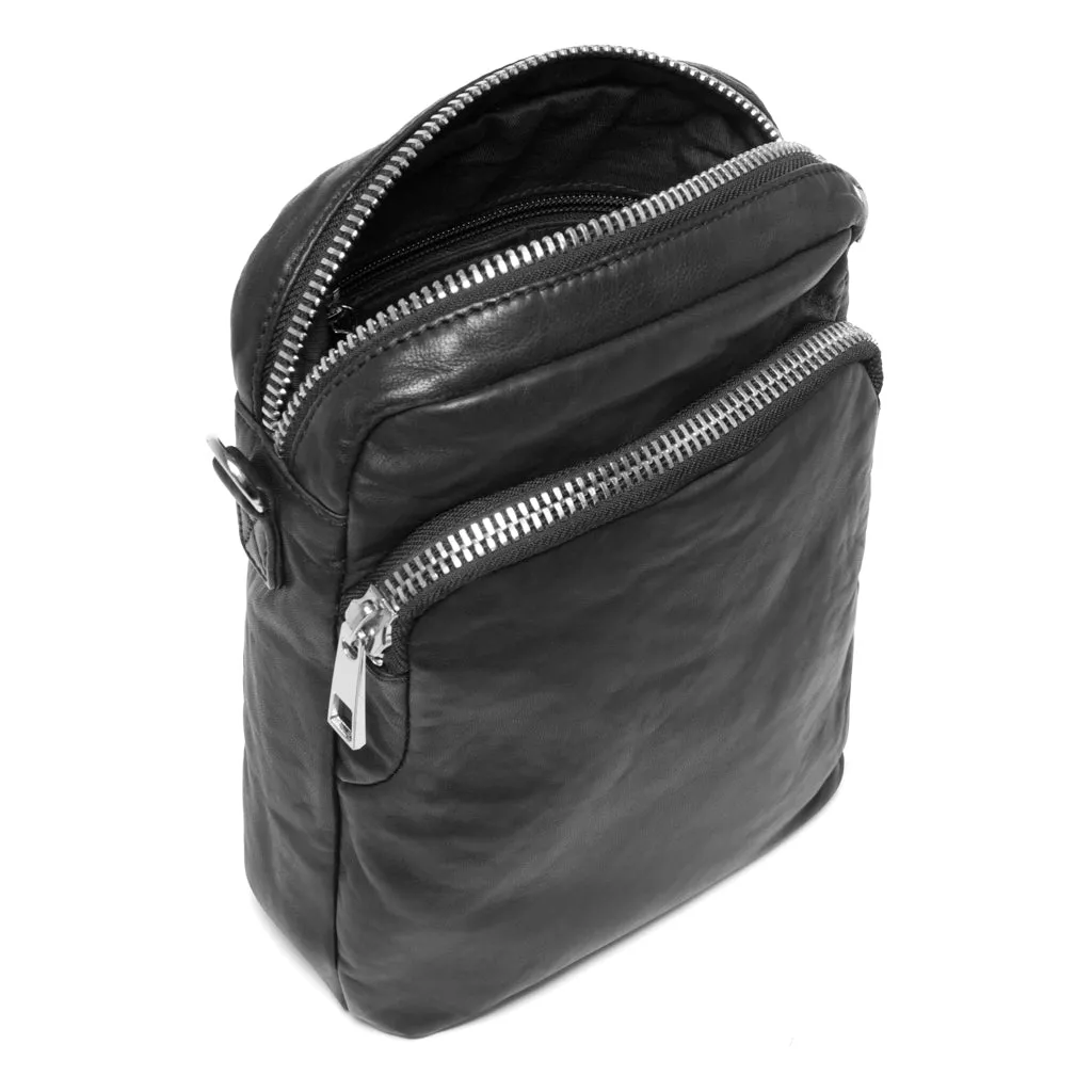 Crossover bag in strong and nice leather quality / 15092 - Black (Nero)