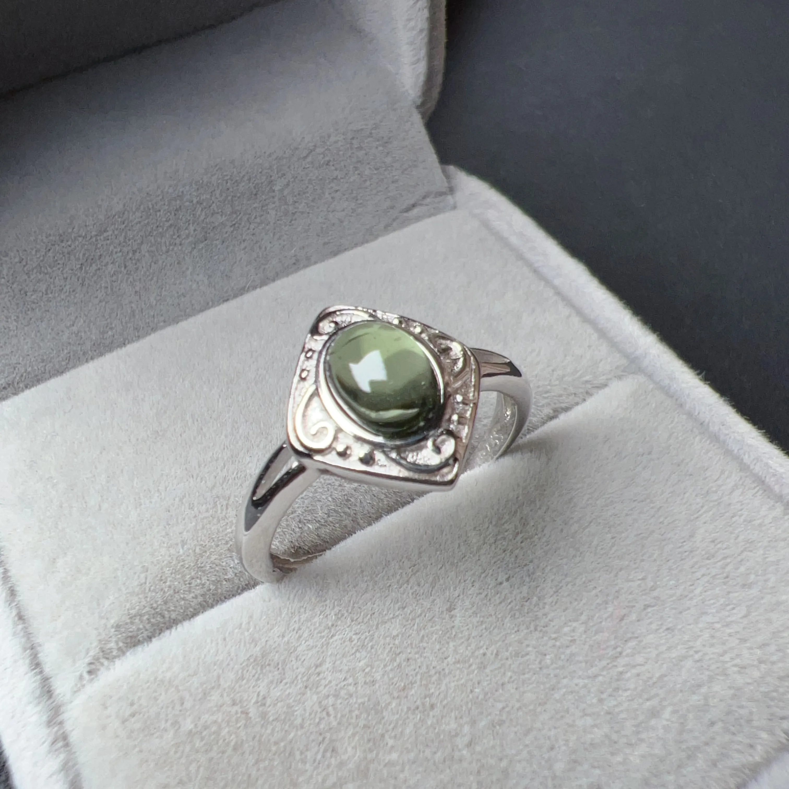 Custom-made Moldavite Ring with 925 Sterling Silver Adjustable Style | Rare High-frequency Heart Chakra Healing