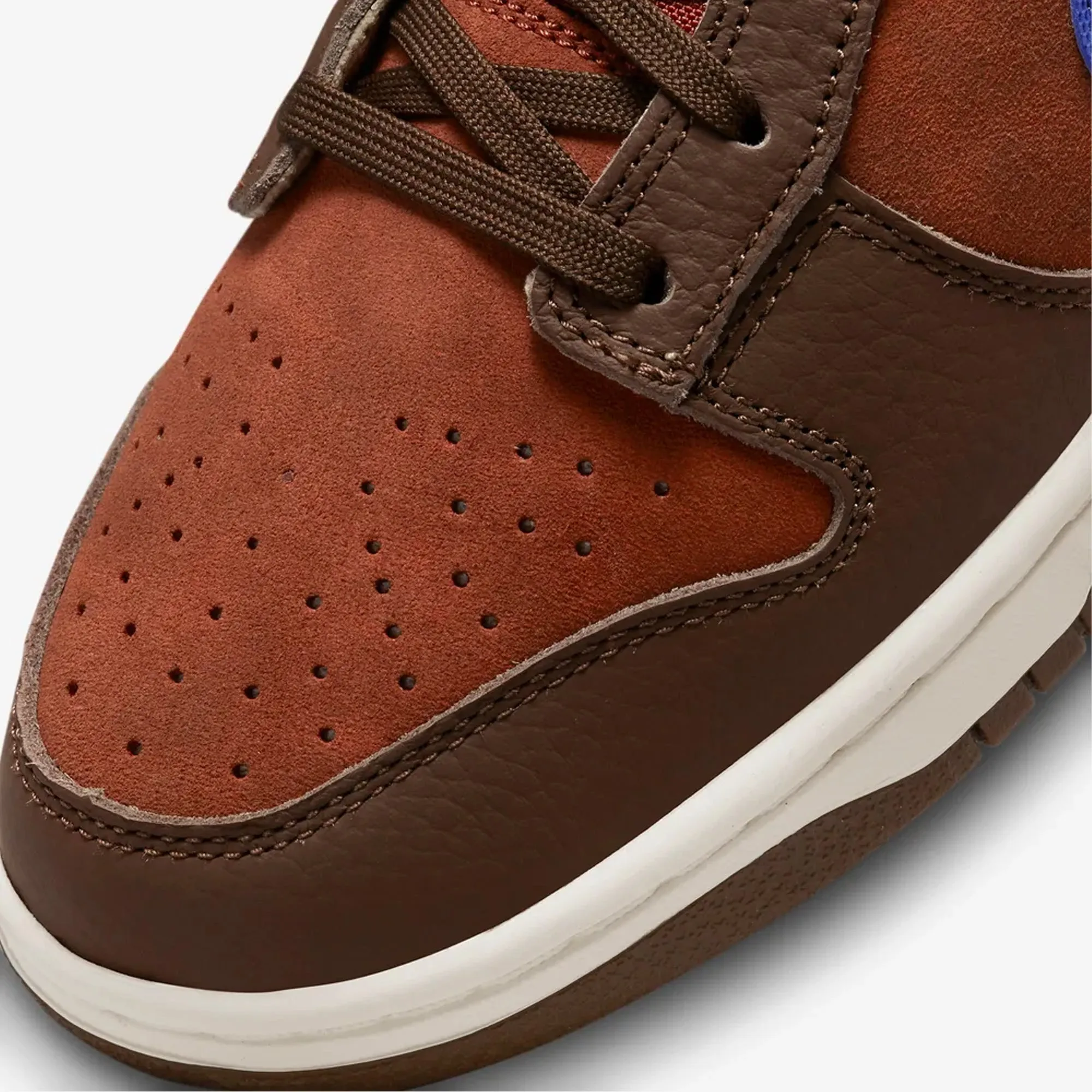 DUNK LOW RETRO PREMIUM 'CACAO WOW/COMET BLUE-MARS STONE-PHANTOM'