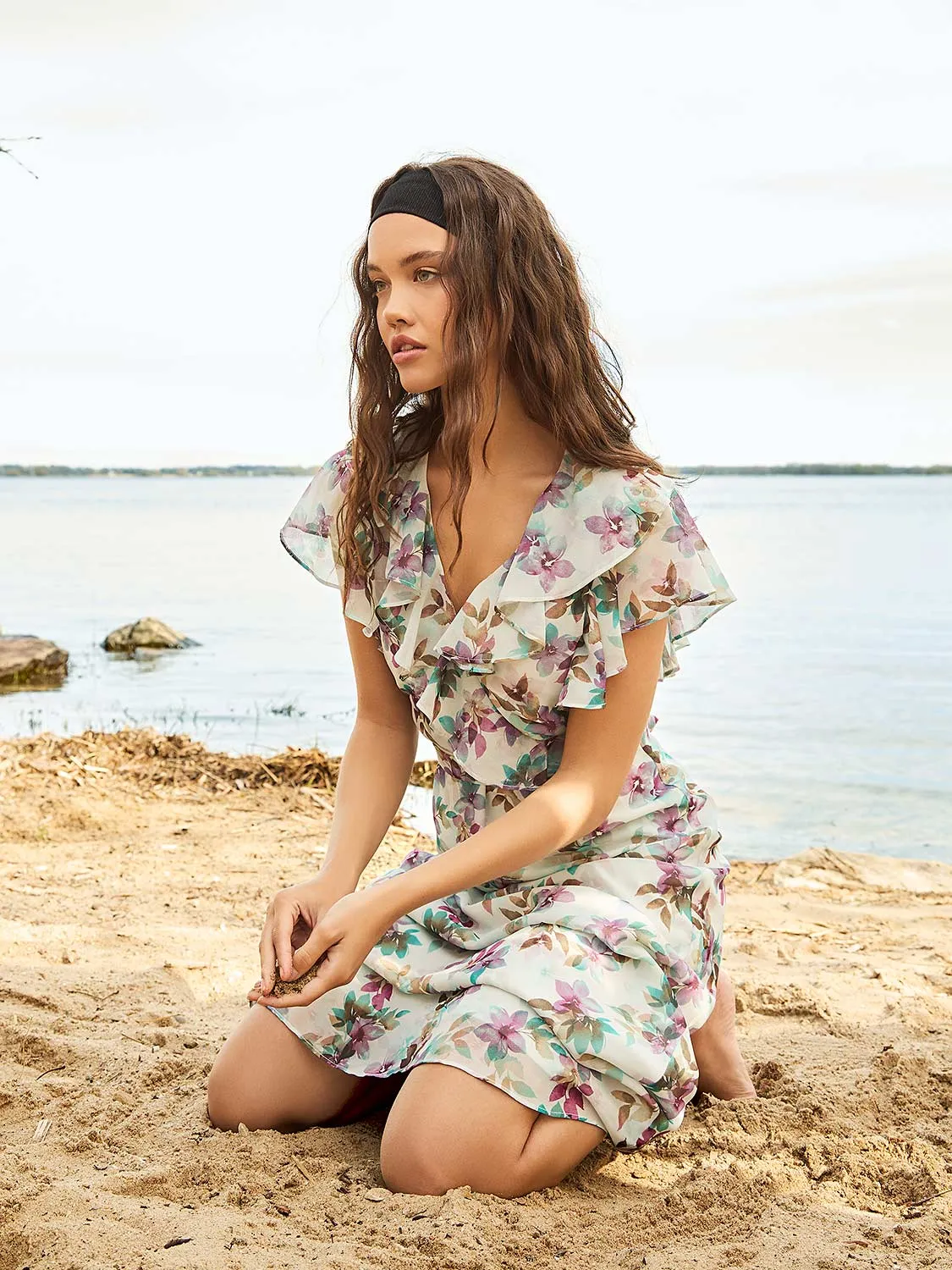 Floral Print Chiffon Midi Dress With Ruffle Details