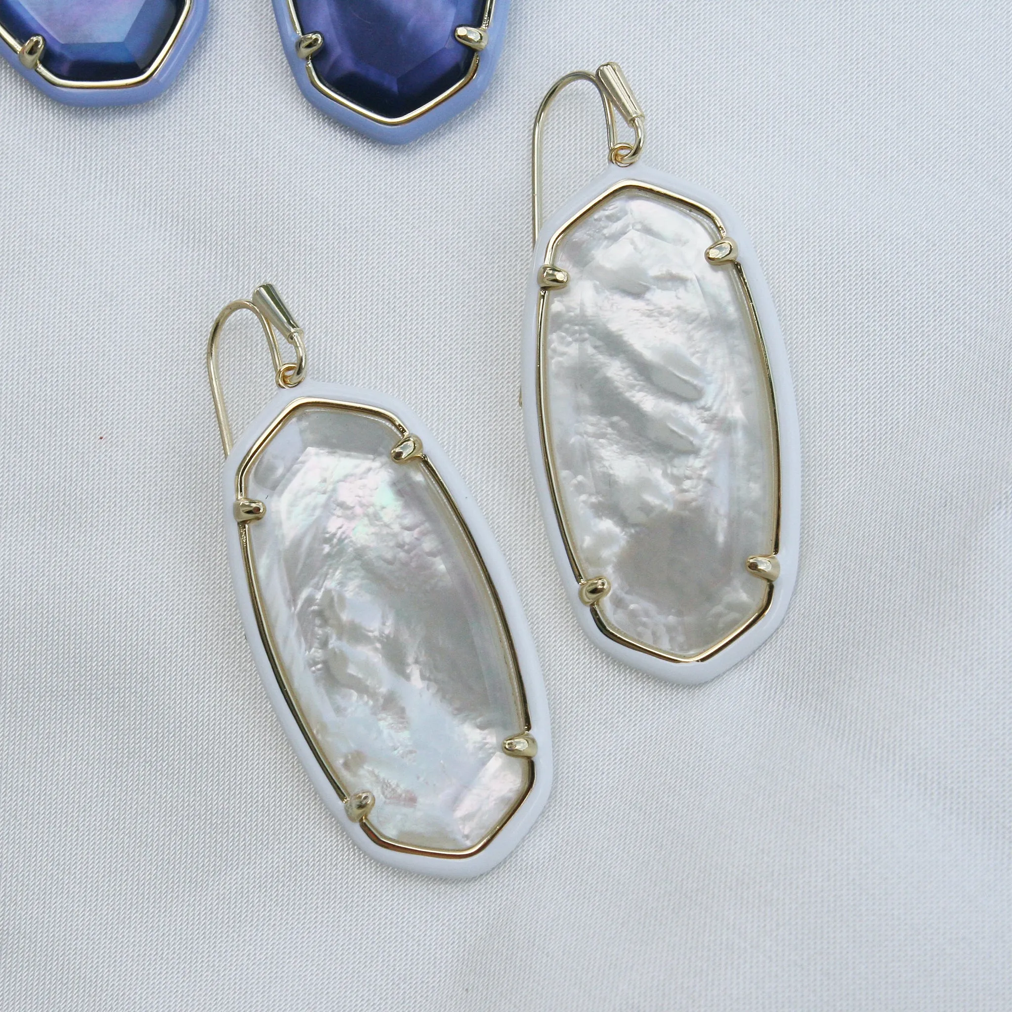 Kendra Scott Enamel Framed Elle Oval Dangle Earrings in Ivory Mother of Pearl