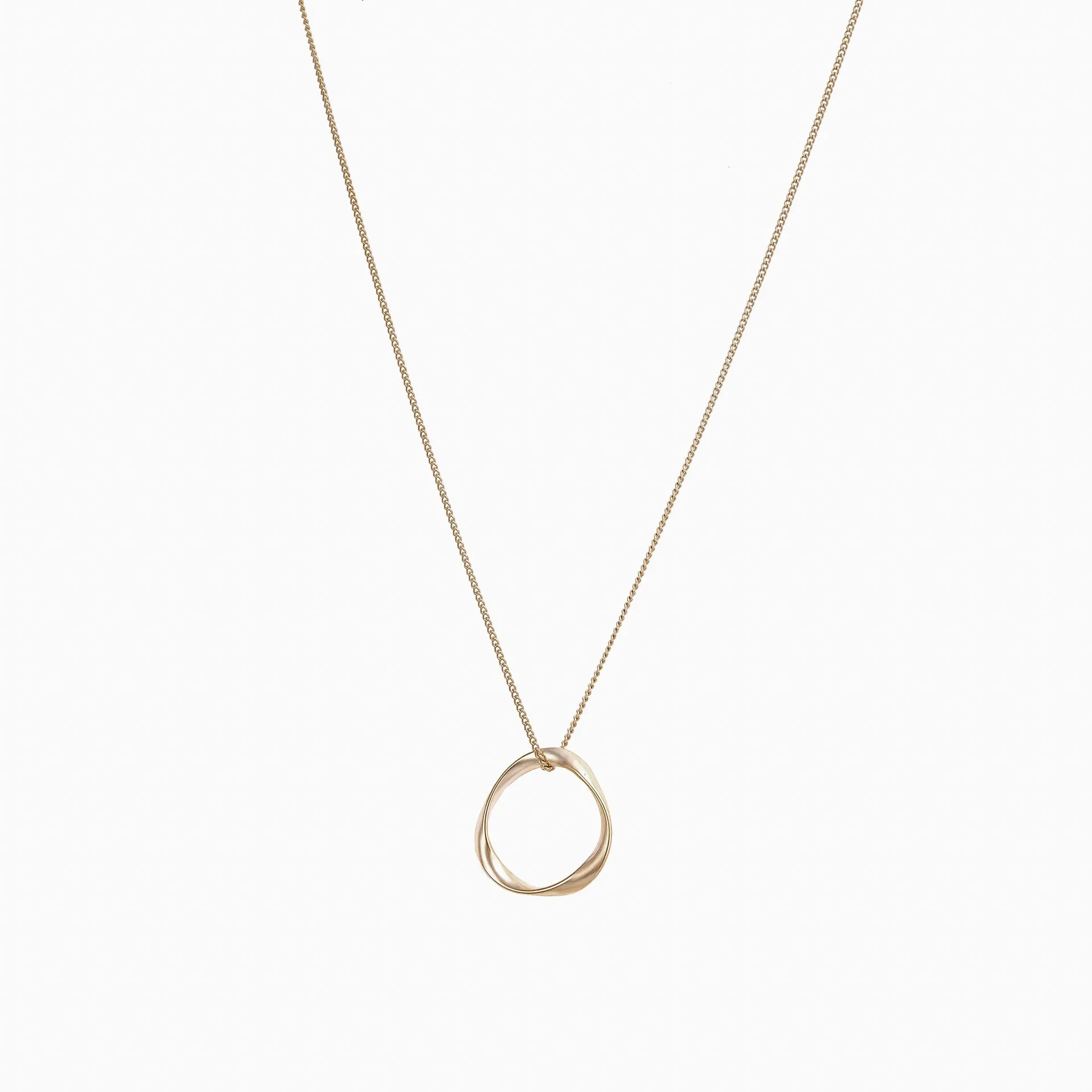 Marianne Circle Necklace