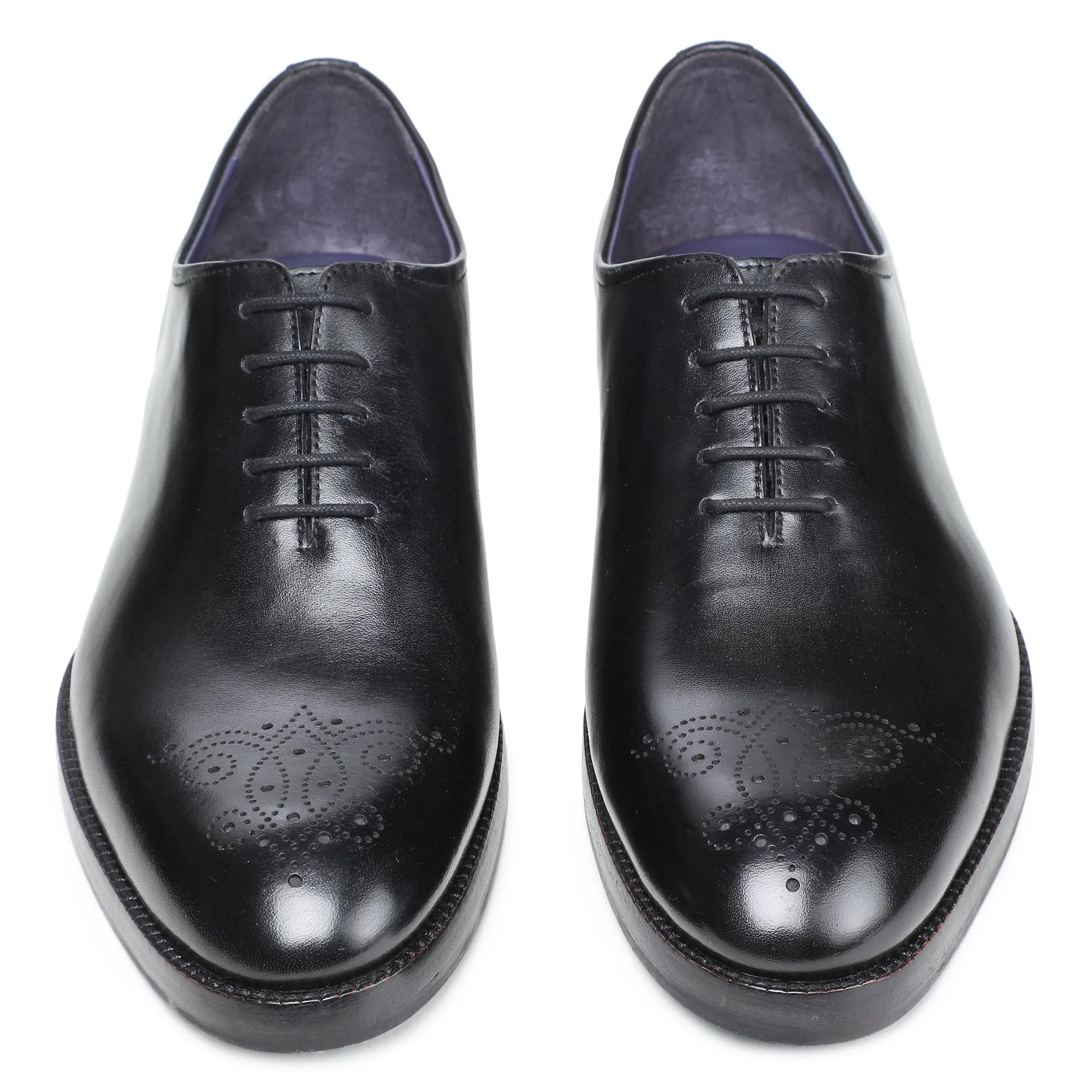 Medallion Toe Oxford - Black