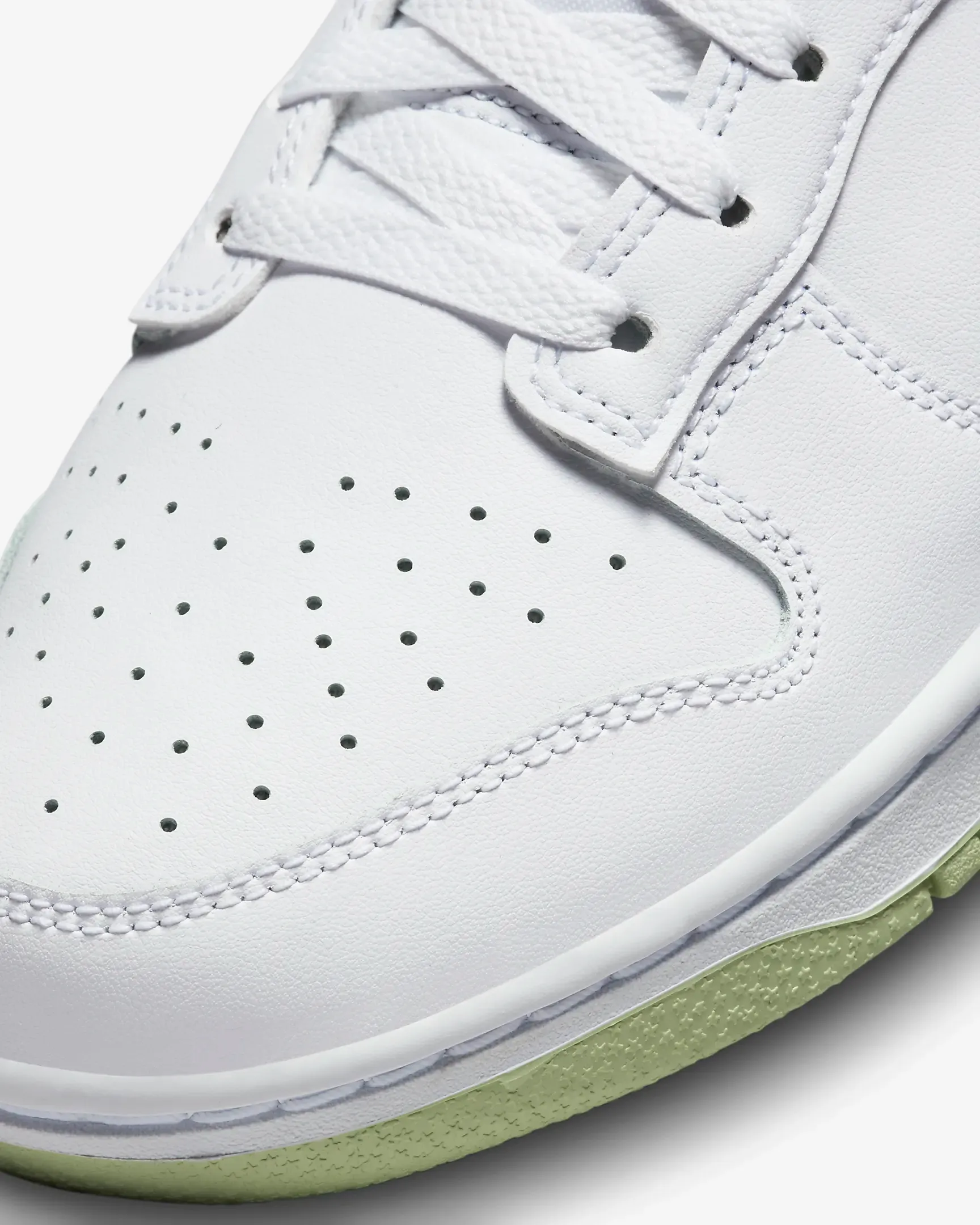 Nike Men's Dunk Low Retro Shoes - White / Honeydew