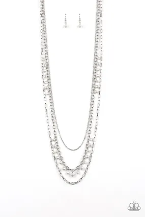 Paparazzi Pearl Pageant - White Necklace