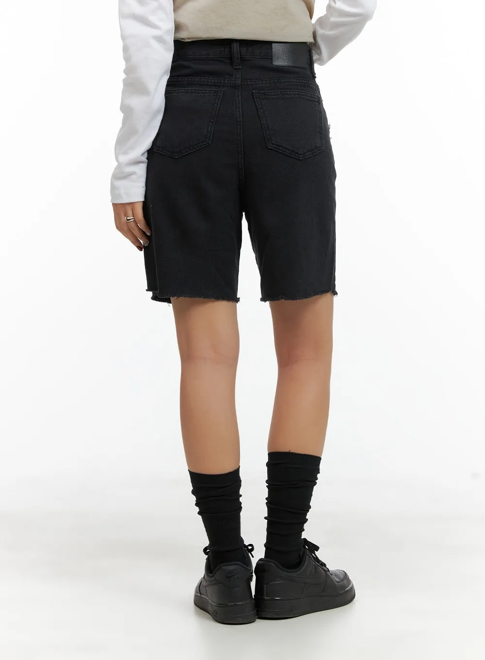 Raw-Cut Wide Fit Shorts CA415