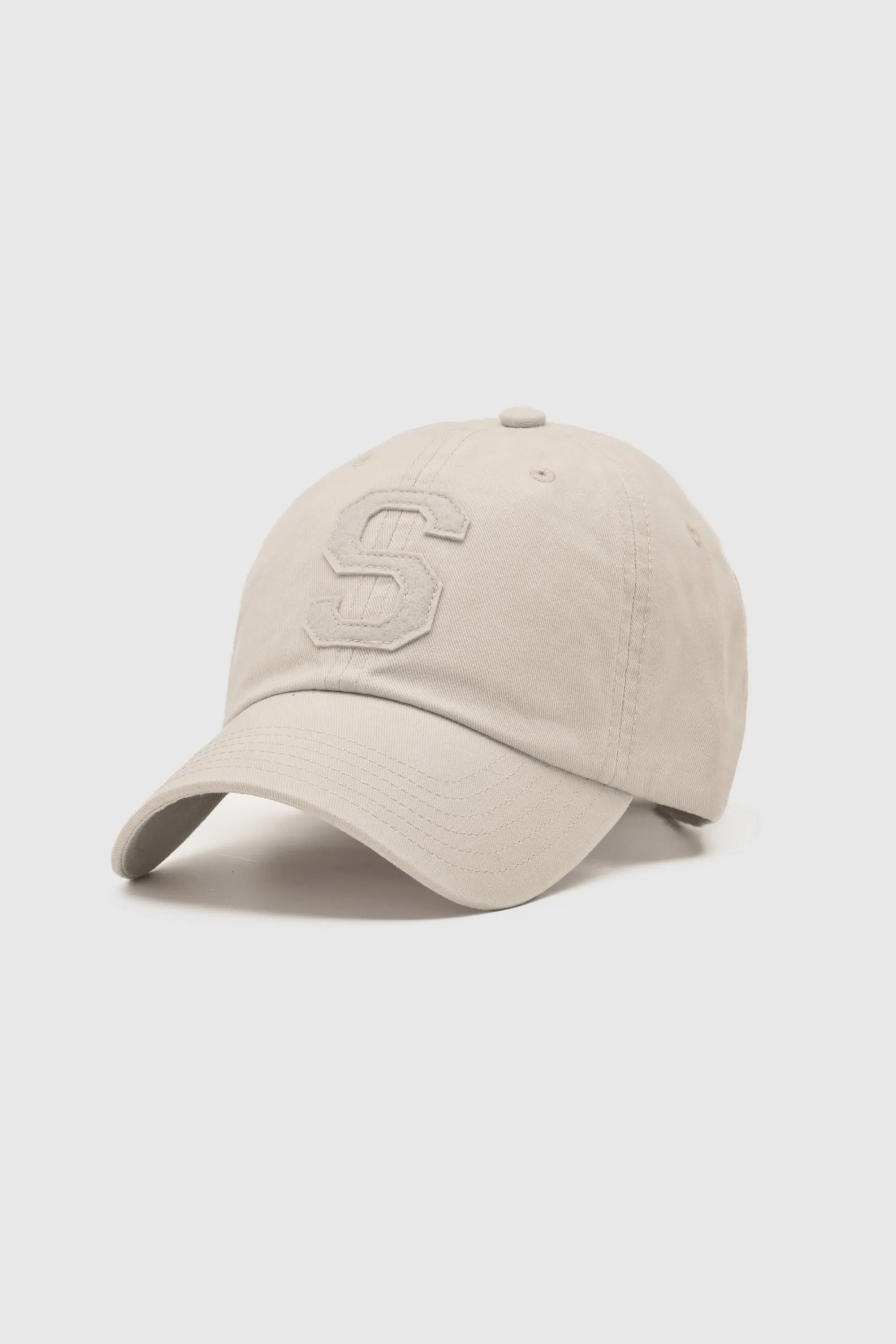 Tonal Letter Cap Beige