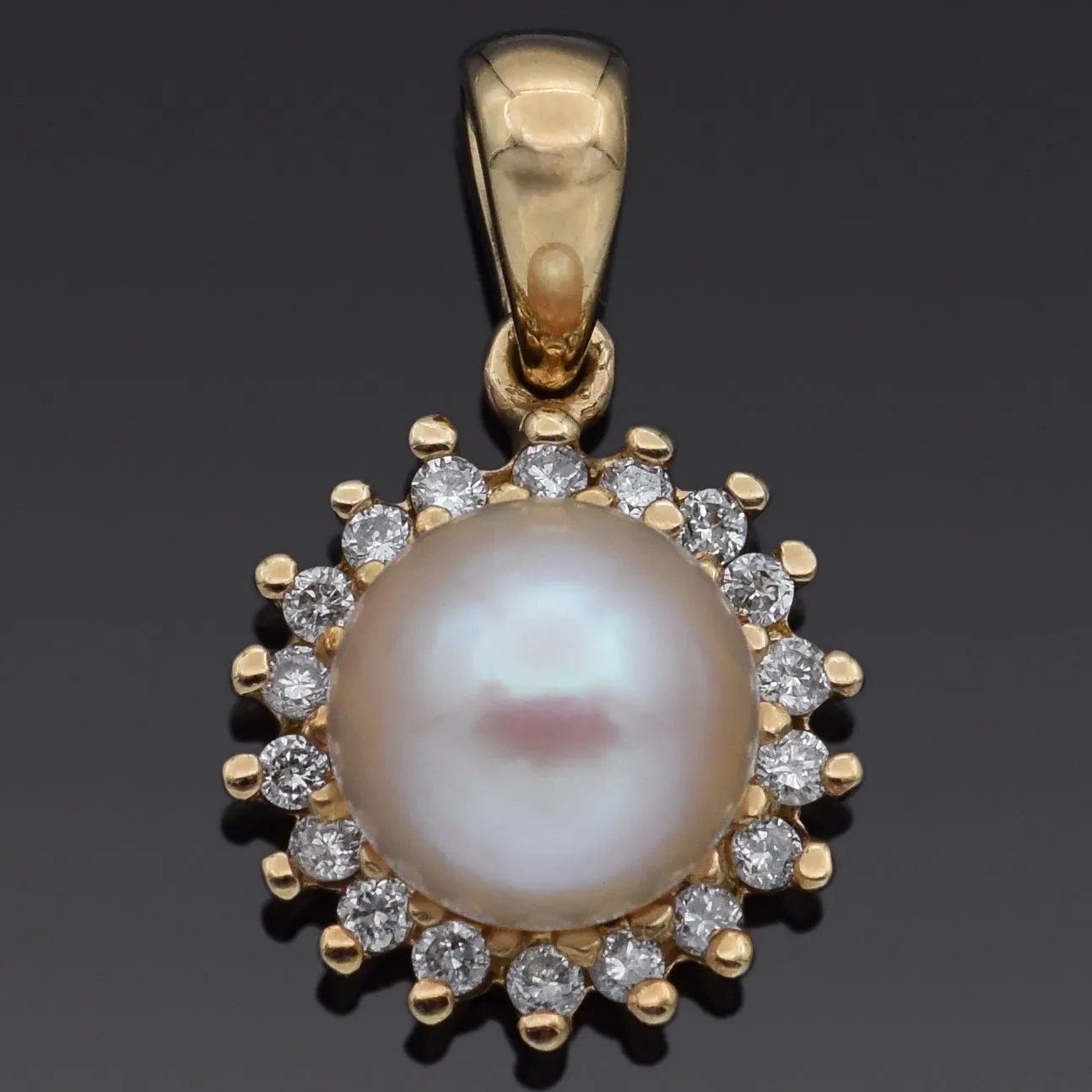 Vintage 10K Yellow Gold Pearl & Diamond Pendant